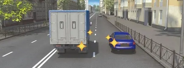 Кто должен уступить дорогу при взаимном перестроении?