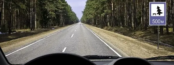 В каком месте на данном участке дороги Вам разрешено поставить автомобиль на длительную стоянку?