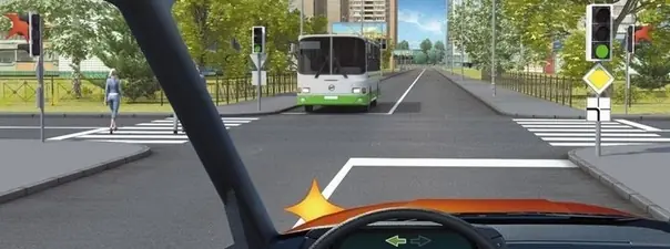 Вы намерены повернуть налево. Кому Вы должны уступить дорогу?
