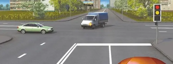 При включении зелёного сигнала светофора Вы должны уступить дорогу: