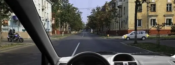 Вы намерены продолжить движение в прямом направлении. Ваши действия?