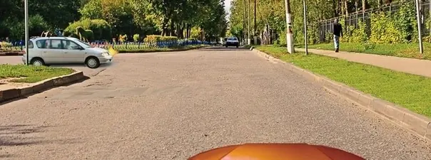 В каком случае Вы имеете право проехать перекресток первым?