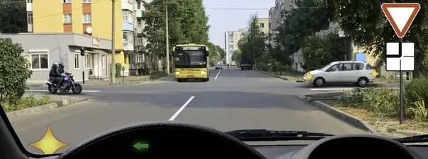 Кому Вы обязаны уступить дорогу?